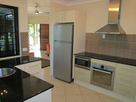 Hai Villa Port Douglas - Accommodation Brisbane 3