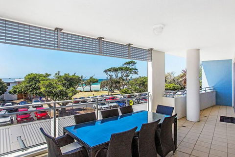 KINGSCLIFF OCEAN FRONT TERRACE 4 - Accommodation Brisbane 1