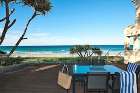 Hedges Avenue Beach House - Accommodation Brisbane 0