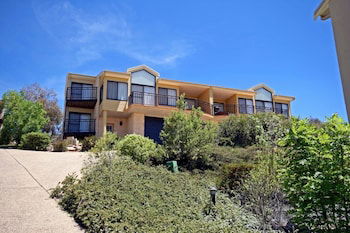 Dromaius 5 - Great Views Of The Snowy Mountains - Accommodation Brisbane 0