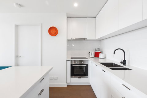 Ilixir Apartments By Ready Set Host - Accommodation Brisbane 6