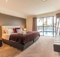 T E Peters Waterfront Holiday Home - Accommodation Brisbane