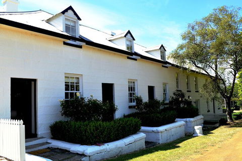 Lythgo's Row Colonial Cottages - Accommodation Brisbane 2