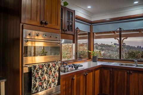 Glen Mervyn Lodge - Accommodation Brisbane 0