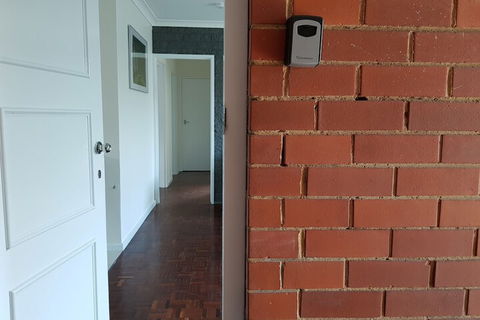 Clayton Apartment - Accommodation Brisbane 1