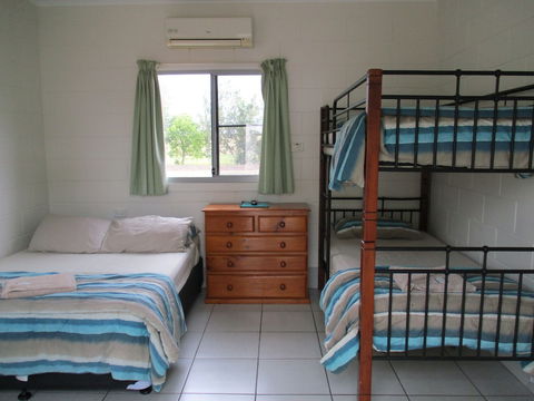 Ingham Tourist Park - Accommodation Brisbane 2