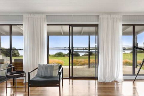 Stargazers Luxury Cottage - Accommodation Brisbane 0