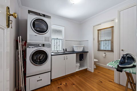 Frangipani House - Accommodation Brisbane 6