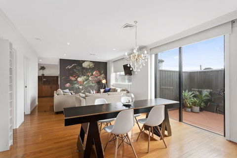 A PERFECT STAY - Manallack Apartments - Accommodation Brisbane 5