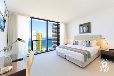 Oracle Resort, Broadbeach - Q Stay - Accommodation Brisbane 3