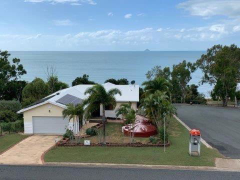 Hydeaway Retreat Beach House Hydeaway Bay - Accommodation Brisbane 1