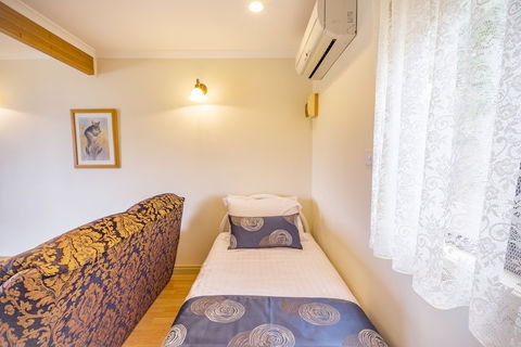 Queechy Motel - Accommodation Brisbane 0