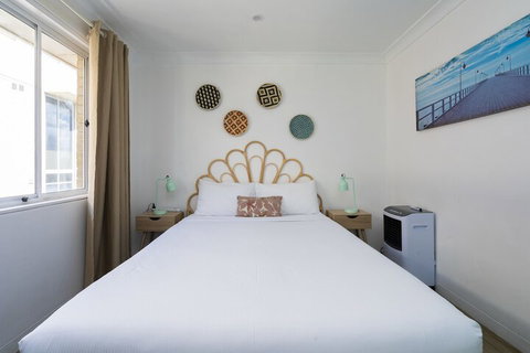 Manly Beachfront Apartment - Accommodation Brisbane 6