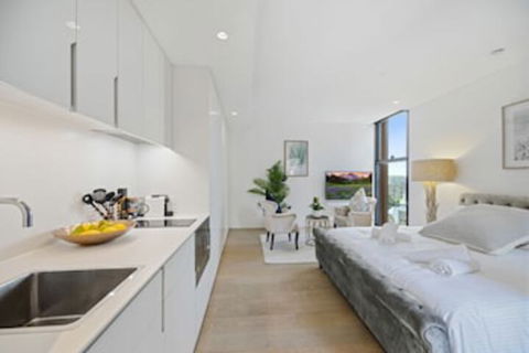 Luxury Home Hidden In The Urban Oasis - Accommodation Brisbane 0
