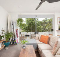 Surf Side Oasis with Balcony near Beach - Accommodation Brisbane