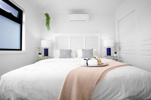 AUJOY 3 Bed Townhouse Burwood 1 - Accommodation Brisbane 3