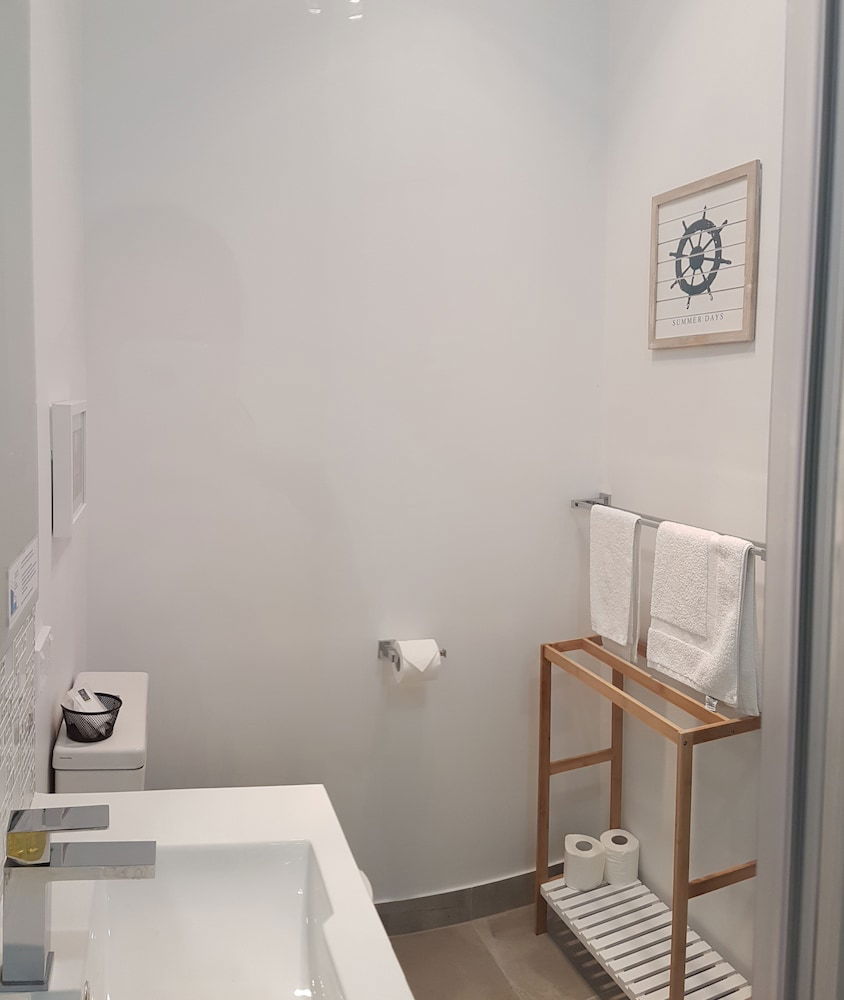 Primrose Sands TAS Accommodation Brisbane