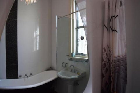 Heritage & Charming House In Subi - Accommodation Brisbane 5