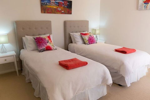 VUES At Salamander Bay - Accommodation Brisbane 6