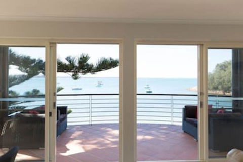 VUES At Salamander Bay - Accommodation Brisbane 0