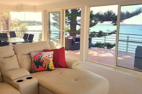 VUES At Salamander Bay - Accommodation Brisbane 3