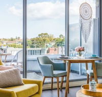 Exquisite 1 bedroom in Stylish Malvern - Accommodation Brisbane