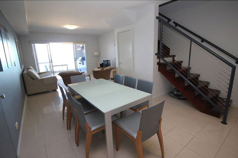 Deep Blue 13 - Accommodation Brisbane 1