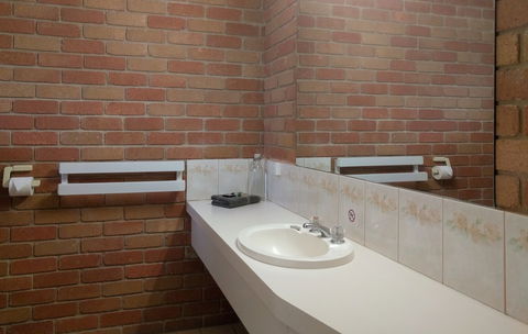 Travellers Inn Kaniva - Accommodation Brisbane 5