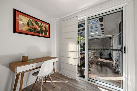 Viola House - Accommodation Brisbane 6