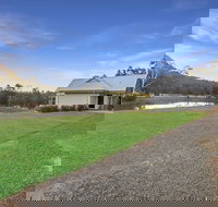 Brokenback Views Country Estate - Accommodation Brisbane