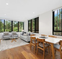 Stylish Lux Home With Hotel Grade Cleanliness - Accommodation Brisbane