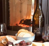 The Cottage at 3 Willows Vineyard - Accommodation Brisbane