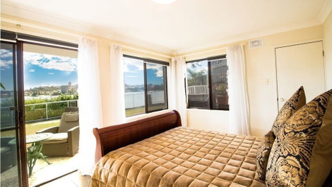 Waterfront On Manly Harbour - Accommodation Brisbane 1