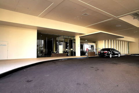L7 Surfers Paradise Apartment - Accommodation Brisbane 3