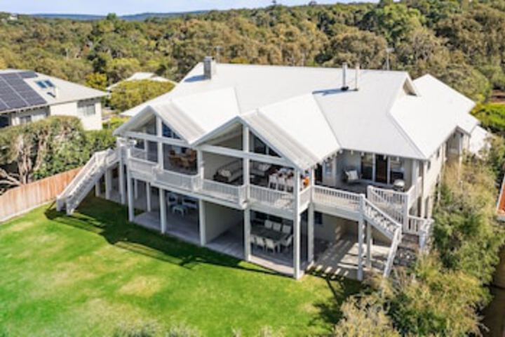 Eagle Bay WA Accommodation Brisbane