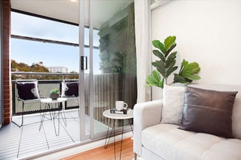 Urban Rest Elizabeth St - Accommodation Brisbane 0