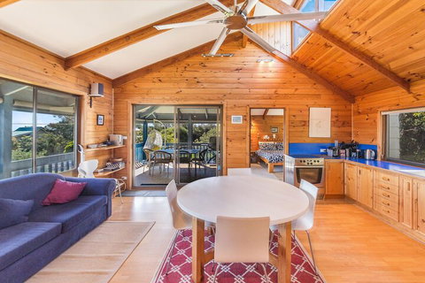 31 Elizabeth Crescent - Accommodation Brisbane 7