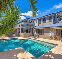 Gold Coast Stunning Waterfront Retreat by Hostrelax - Accommodation Brisbane