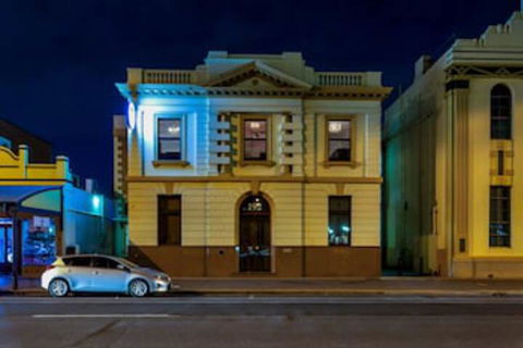 BANK192 - Accommodation Brisbane 0