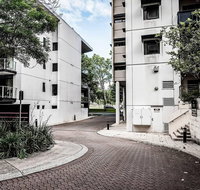 Two bedroom Apt next to Perth CBD with Parking. - Accommodation Brisbane