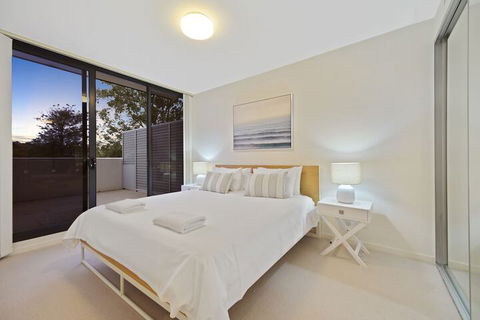 HomeHotel Spacious Luxury Apt Next To Shopping - Accommodation Brisbane 7