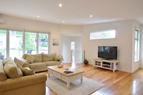 LA MER Centrally Located Free Wifi - Accommodation Brisbane 1