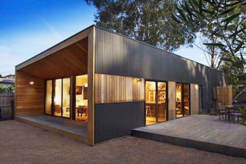 Armstrongs Close TO Beach - Accommodation Brisbane 0