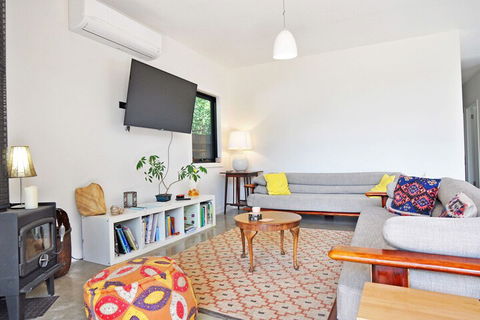 Armstrongs Close TO Beach - Accommodation Brisbane 6
