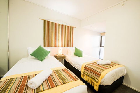 CBD African Charm, Story Bridge & River Views - Accommodation Brisbane 6
