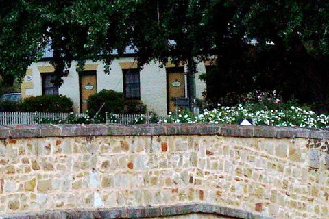 Sargeants & Armoury Cottages 1823 - Accommodation Brisbane 4