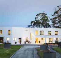 Paradise Point Tamar Valley Residence with Pool - Accommodation Brisbane