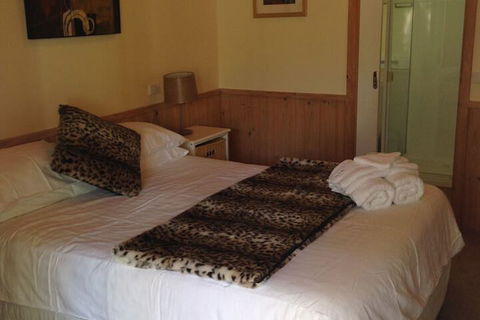 Yarraglen BnB - Accommodation Brisbane 5