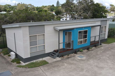 The Bowlo Holiday Cabins - Accommodation Brisbane 6