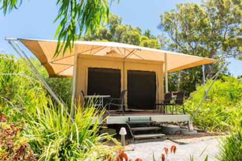 Castaways Moreton Island - Accommodation Brisbane 0